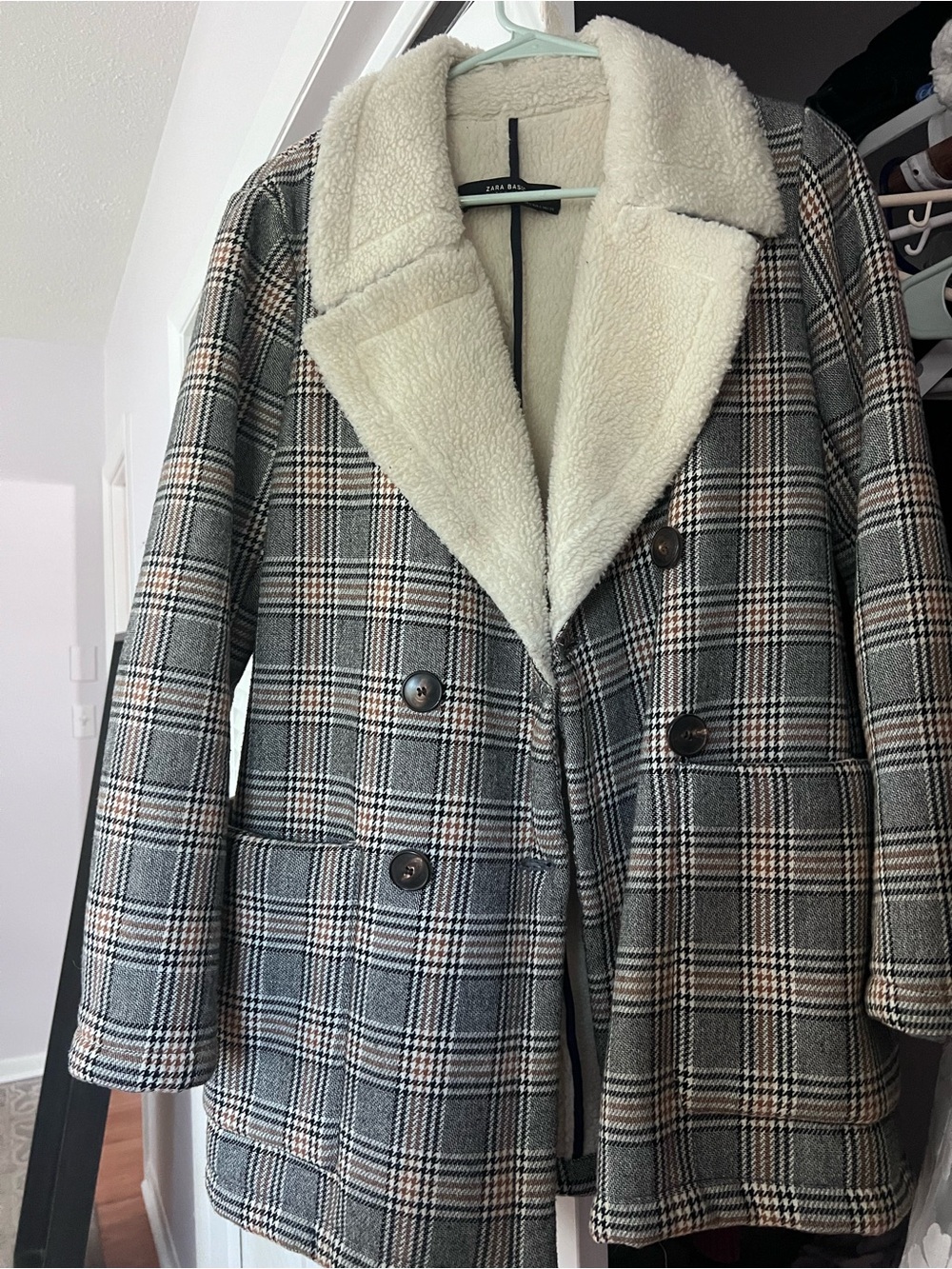Zara Basic Outerwear Plaid Sherpa-Lined Women’s Coat - Gray/White